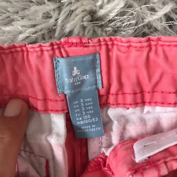 Gap boys 3T shorts - Picture 3 of 3